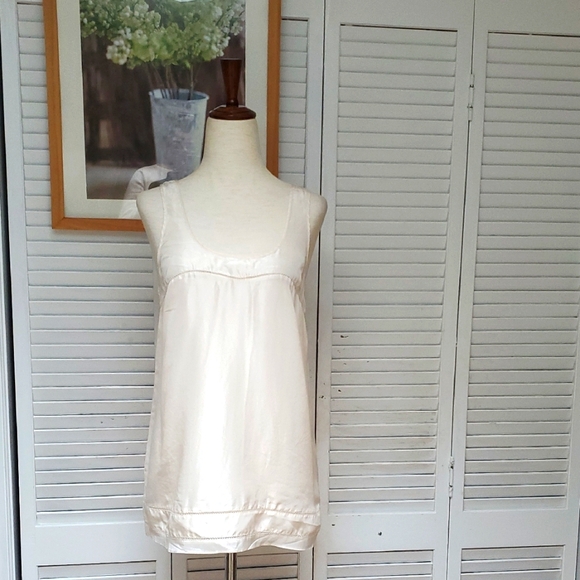 Club Monaco Other - Club Monaco Elegant Cream Silk Chemise Size XS